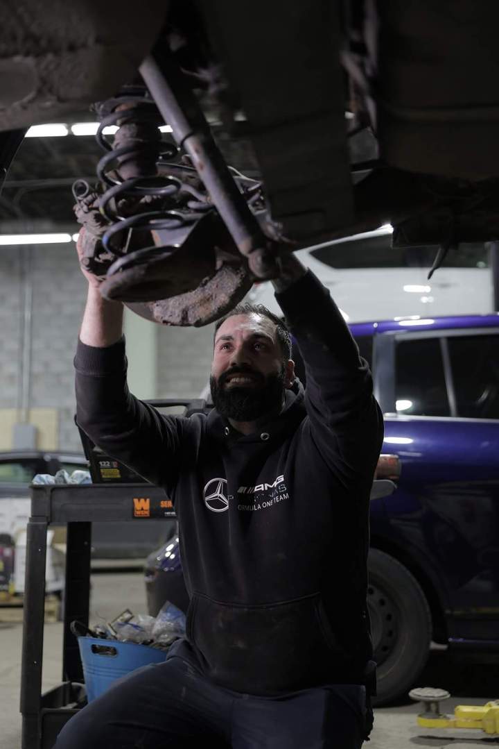 Vérification et remplacement de systèmes de freinage